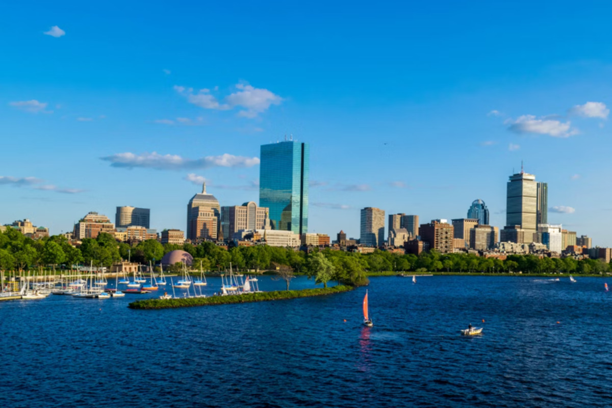 Bostonians Set for a Week of Sunny Skies and Warm Weather, Perseid