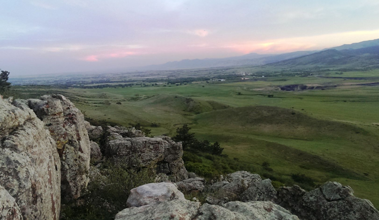Boulder County Firefighters Quickly Subdue 2-Acre Blaze at Rabbit Mountain Open Space