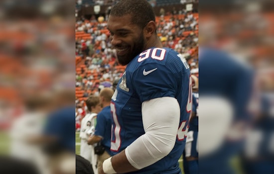 Carolina Panthers Legend Julius Peppers Enshrined into Pro Football Hall of Fame