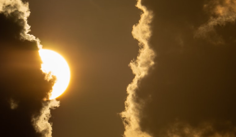 Charlotte Prepares for Mixed Weather with Thunderstorms Possible, Sunny Days Ahead