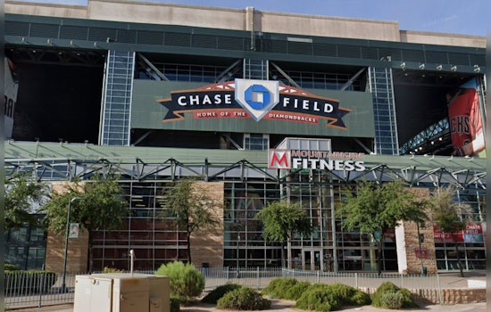 Chase Field's Cooling Woes, Arizona Diamondbacks Fans and Players Battle In-Stadium Heat in Phoenix
