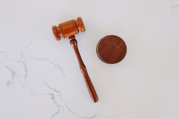 Chicago Man Sentenced to 18 Months for Wire Fraud in Indiana Check Scheme