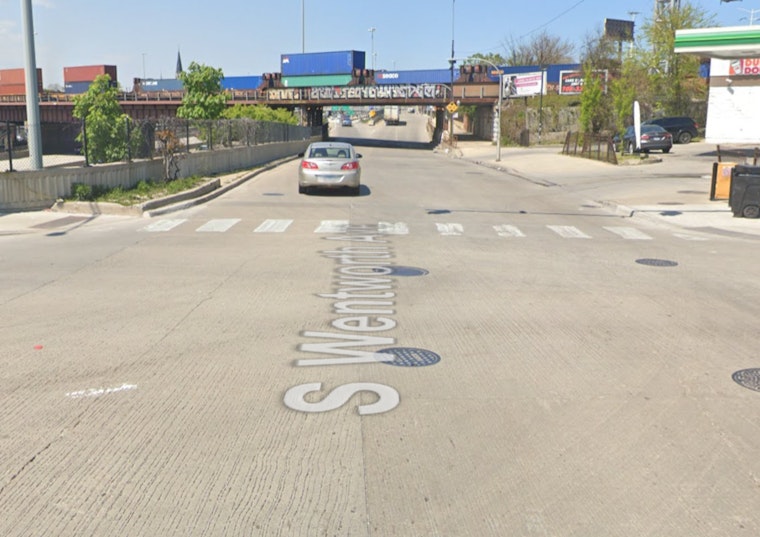 Chicago Police Foil Train Robbery in Englewood, Four Arrested with 39 Stolen TVs Recovered