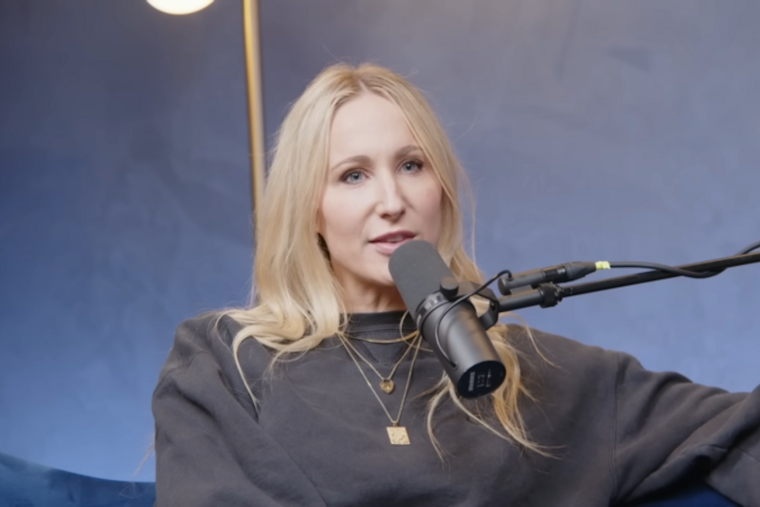 Cincinnati Comedian Nikki Glaser to Host the 82nd Golden Globe Awards with Signature Unapologetic Humor