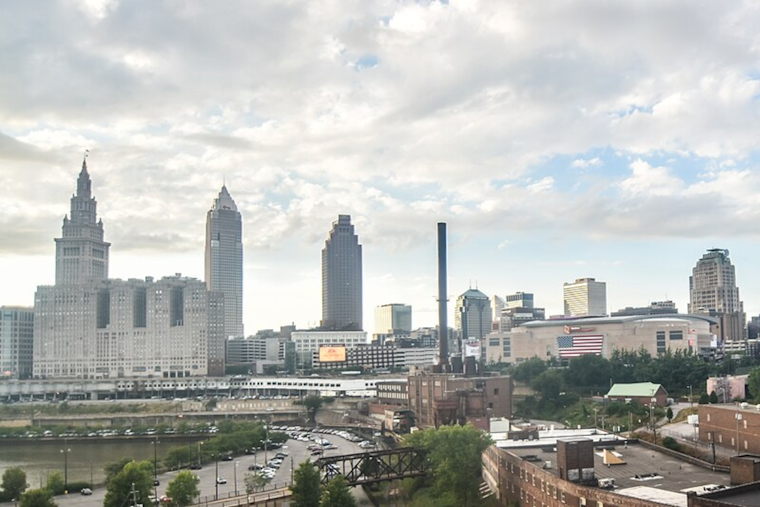 Cleveland Anticipates Isolated Showers, Tranquil Weather Expected to Return