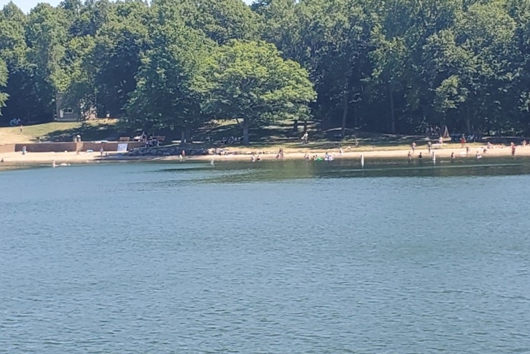 Collinwood Park Beach Closure: Wright County Battles Bacteria in Lake Waters