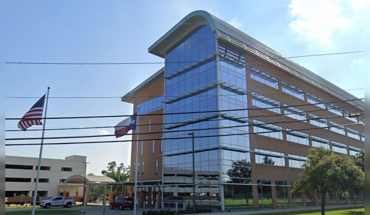 Costs Gush Over $400 Million for Houston's I-10 Elevation Project, TxDOT Persists Amid Local Concerns