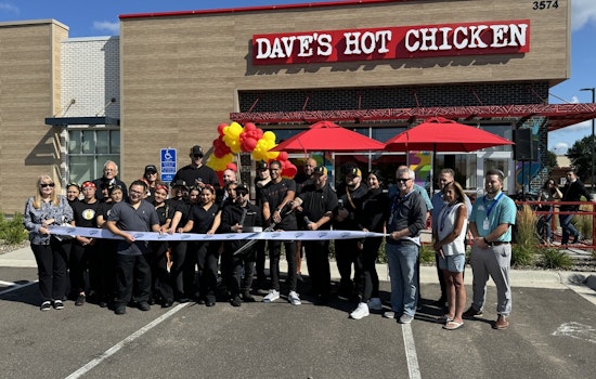 Dave's Hot Chicken Heats Up Coon Rapids' Dining Scene with Grand Opening in Riverdale