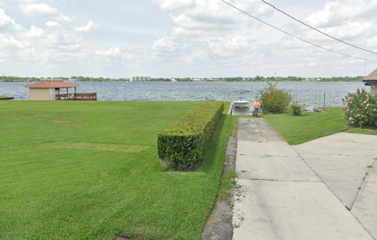 Driver Missing as Car Found Submerged in Orlando's Lake Fairview, Dive Teams Launch Search