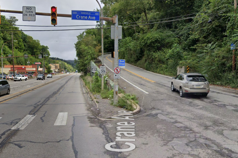 Dump Truck Crash on Crane Avenue Causes Road Closures and Traffic Disruptions in Pittsburgh's Mount Washington