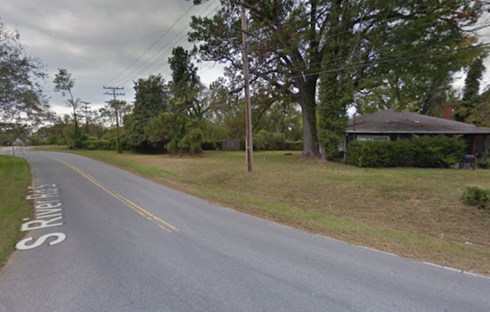 Edgewater Stabbing Leaves Woman Dead and Man Critically Injured, Police Probe Tragic Incident