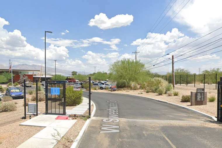 El Güero Canelo Celebrates "El Güero Canelo Day" in Tucson for Promoting Pet Care in Partnership with Pima County