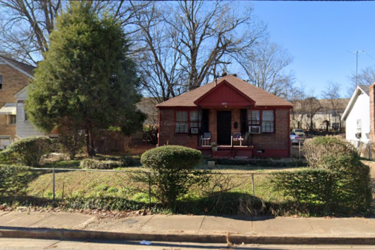 Elderly Woman Dies in Overnight Blaze in Memphis's Hyde Park, Fire Under Investigation