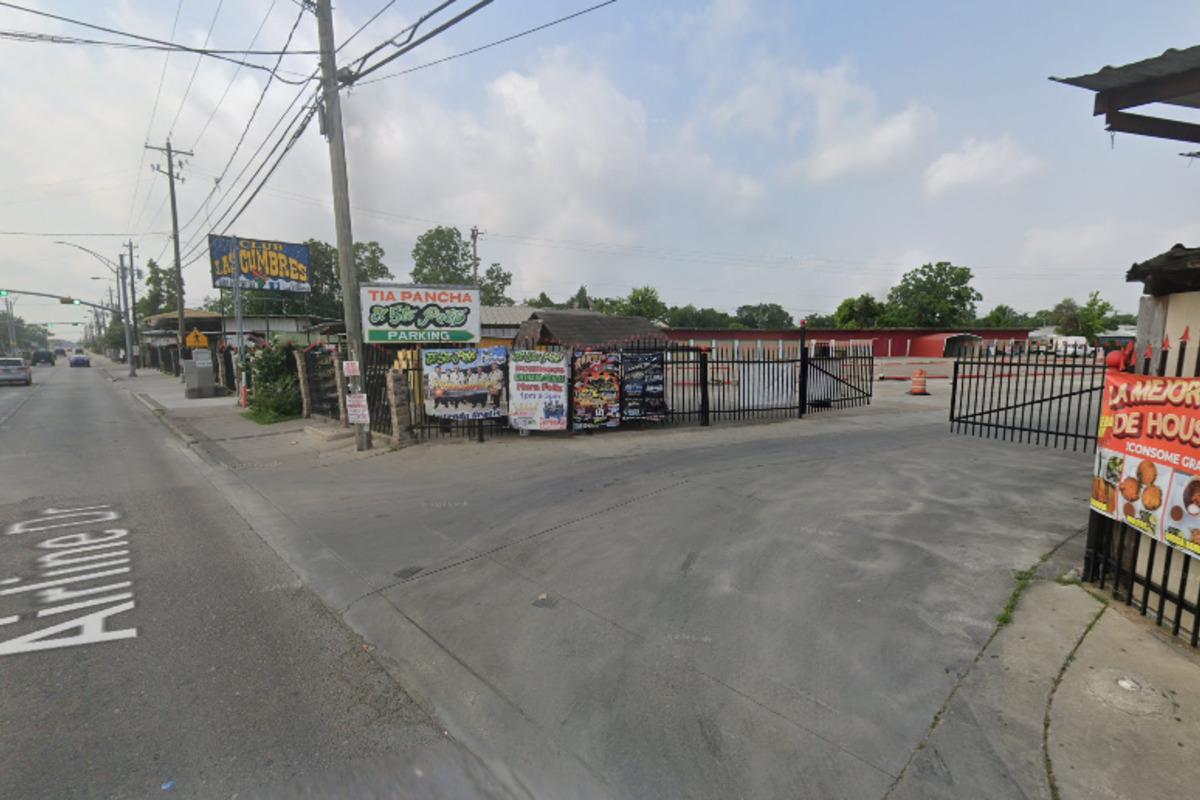 Firefighter Injured, Bystander Treated as Fire Ravages Tia Pancha Flea