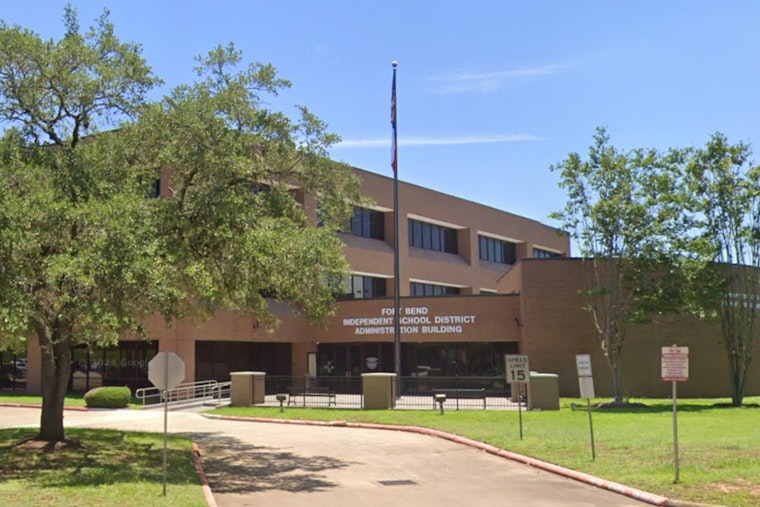 Fort Bend ISD Approves New Book Policy Amid Public Discontent, Empowers Superintendent Over Book Removals