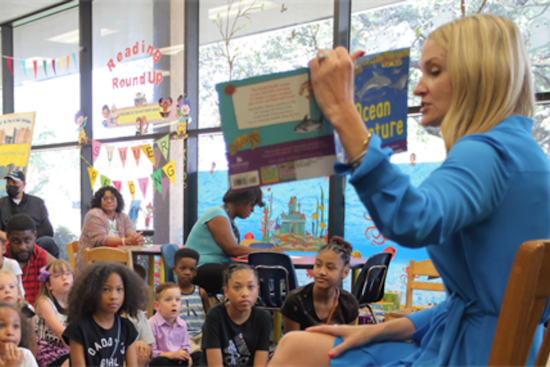 Fort Worth Celebrates Literary Achievement with Over 4.5 Million Minutes Read in Mayor’s Summer Challenge