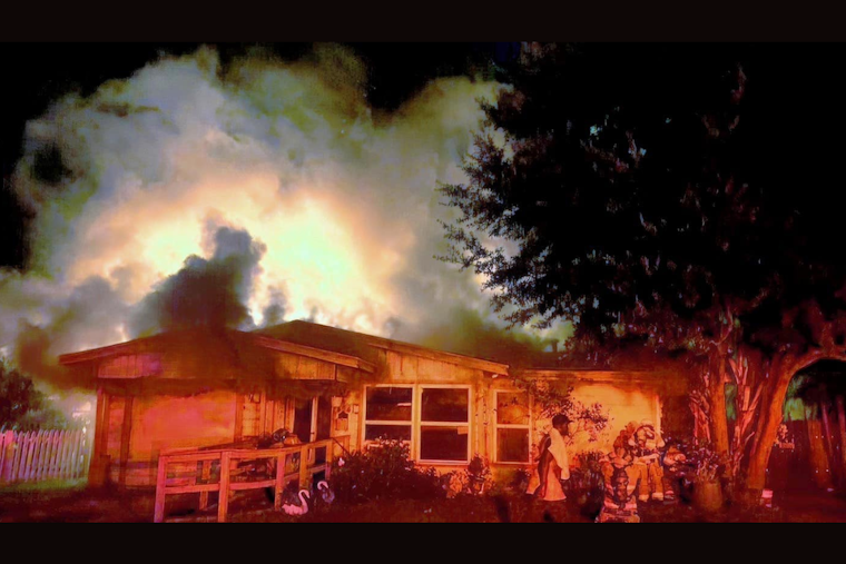 Fort Worth Firefighters Heroically Rescue Elderly Woman from Blazing Southeast Home