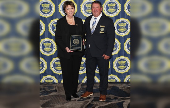 Franklin Police Chief Deb Faulkner Receives Prestigious Chief Joe Casey Award for Exceptional Service