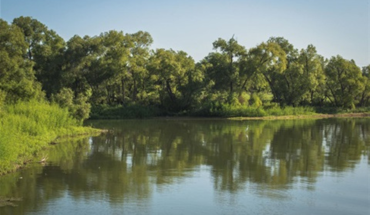 Grand Prairie Offers Free ShadeMakers Tree Care Classes to Cultivate Urban Forestry Skills
