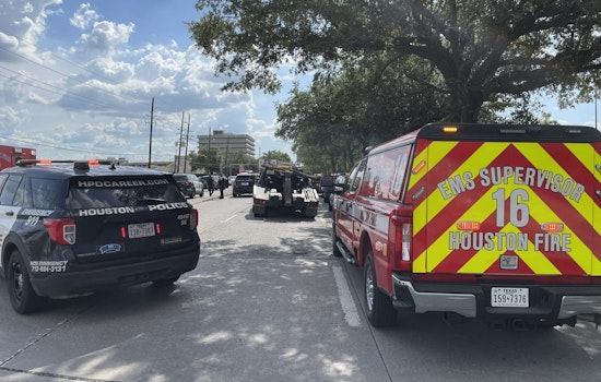 High-Speed Chase in Southwest Houston Ends with Arrest of Jugging Suspects and Two Officers Injured