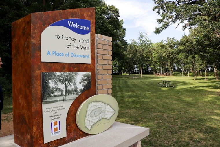 Hoffman Family Foundation Celebrated for Preserving Coney Island of the West in Lake Waconia with New Monument