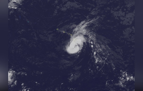 Honolulu on Alert as Hurricane Hone Brushes Past Big Island with Damaging Winds and Heavy Rains Expected