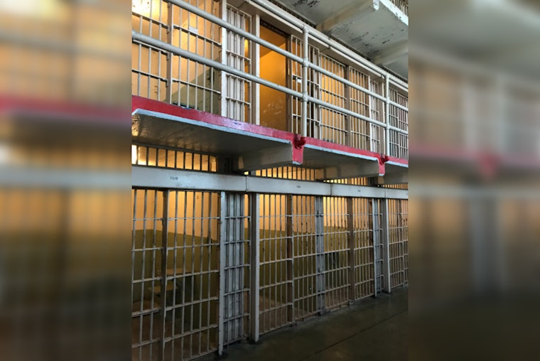 Houston Felon Sentenced to Over Three Years for Illegal Machine Gun Possession