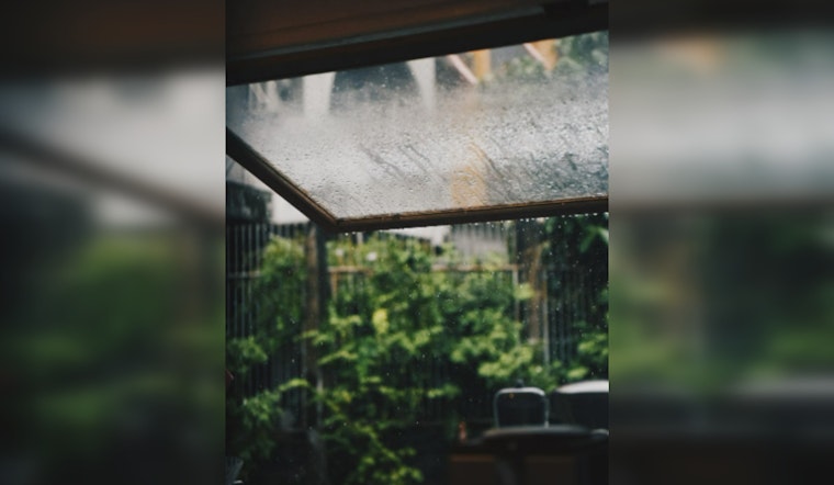 Houston Forecast: Chances of Showers Amid Sweltering Heat, Marginal Severe Thunderstorm Risk Nearby