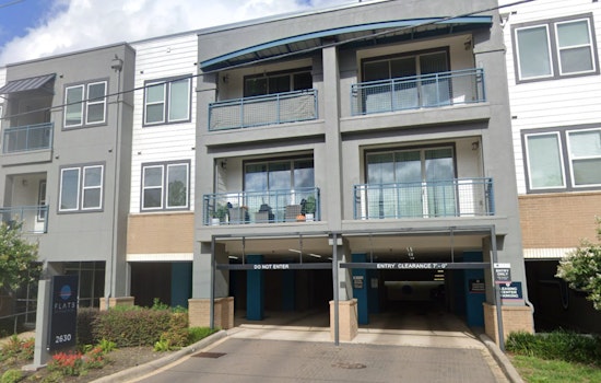 Houston Police Investigate After Man Found Dead in West Houston Apartment Complex