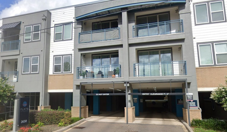 Houston Police Investigate After Man Found Dead in West Houston Apartment Complex