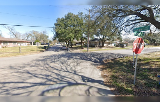 Houston Police Investigate Overnight Loper Street Shooting That Leaves Unidentified Man Dead