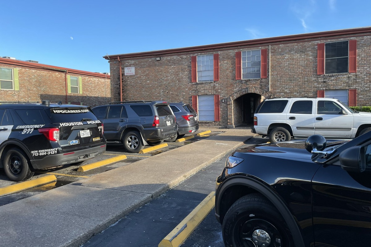 Houston Police Launch Homicide Probe After Woman Found Dead in North