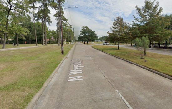 Houston Police Probe Fatal Shooting of 19-Year-Old in North Wayside Drive Park