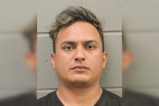 Houston Police Search for Suspect Charged in Murder Near Brays Bayou Greenway Trail