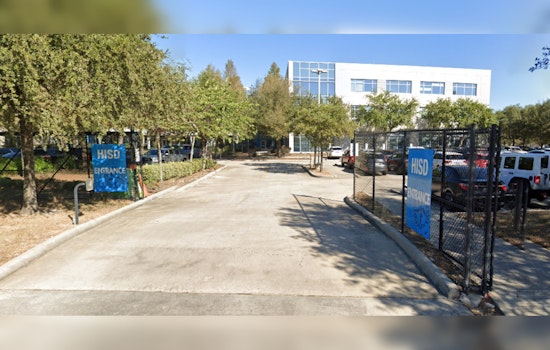 Houston's Largest School District Faces Student Exodus and Infrastructure Woes as New School Year Begins