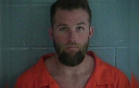 Humphreys County Deputies on the Hunt for Suspected Felon James Eric Warden