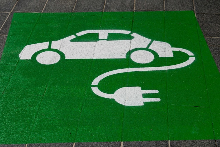 Illinois Launches First Publicly Funded EV Charging Stations, Marking Progress in Statewide Clean Transport Initiative