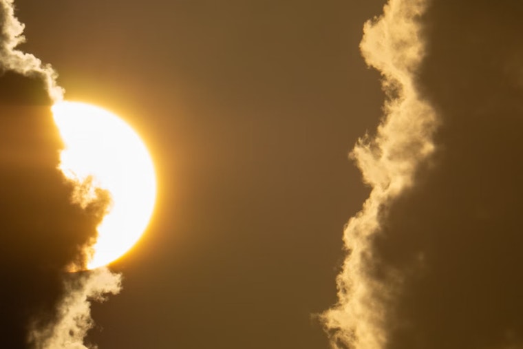 Intermittent Showers and High Heat Index to Mark Tampa's Weather This Week