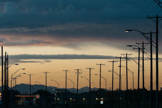 Isolated Showers in El Paso's Forecast Amidst Soaring Temperatures Approaching 100 Degrees