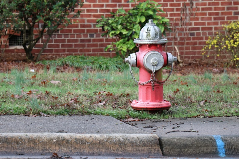 Kalamazoo Officials Warn Against Unauthorized Use of Fire Hydrants Amidst Scorching Temperatures