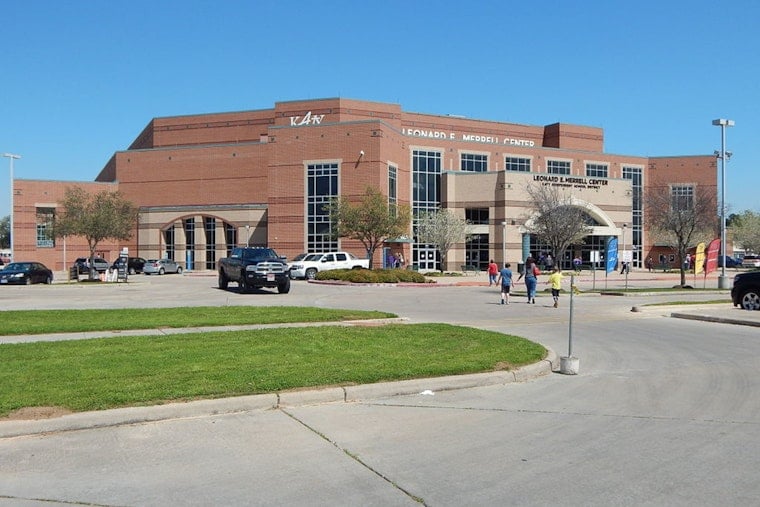 Katy ISD Implements Controversial Cell Phone Ban to Enhance Classroom Focus