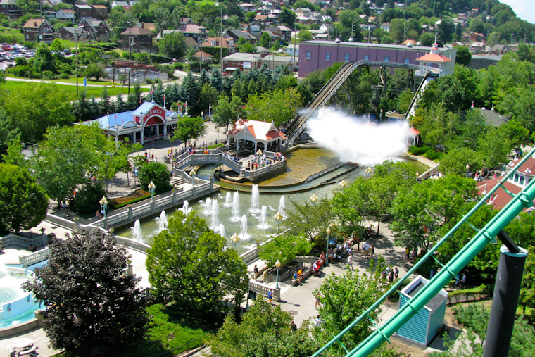 Kennywood Invites Adults-only Crowd for Exclusive Phantom Fall Fest Sneak Peek