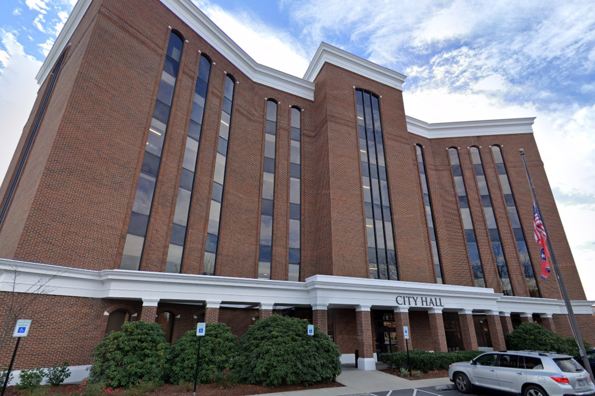 Kingsport City Hall Transforms Into Art Gallery Showcasing Employee