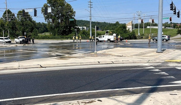 Knoxville Commuters Face Delays as KUB Tackles Water Main Break at Middlebrook Pike and E. Weisgarber Road