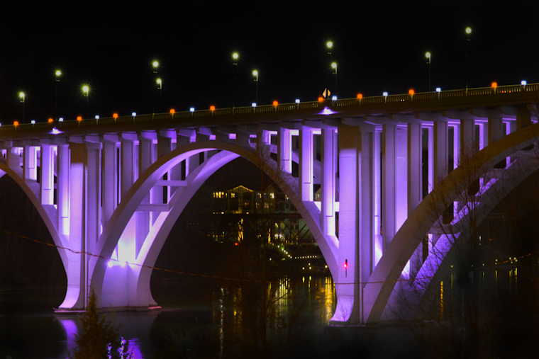 Knoxville's Henley Bridge to Sparkle Again with Advanced LED Lighting for UT Game and Civic Events