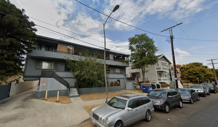 LAFD Extinguishes Apartment Fire in Canoga Park, No Injuries, Pet Perishes