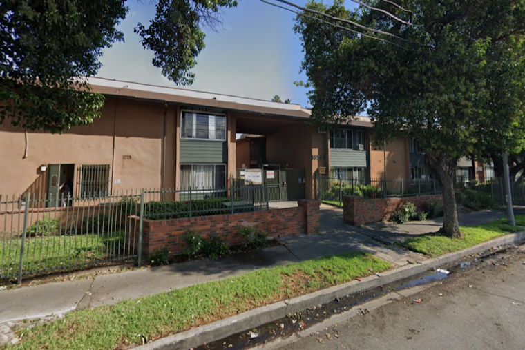 LAFD Extinguishes Reseda Apartment Complex Fire in Under 30 Minutes, Saving Residents and Properties