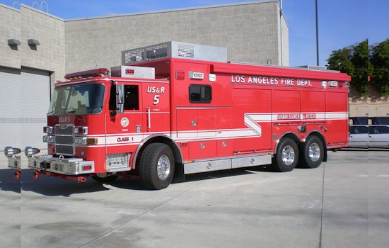 LAFD Swiftly Contains Brush Fire in Tarzana, No Structures Damaged