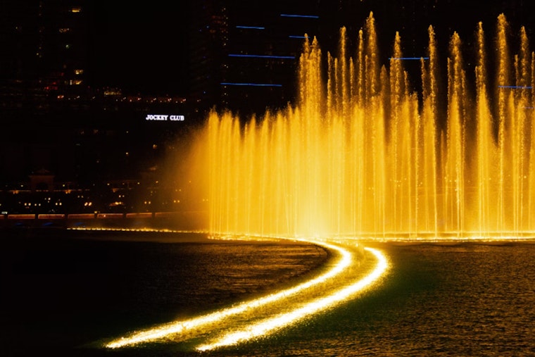 Las Vegas Bellagio Fountains Debut First Guest-Choreographed Show in Milestone Partnership