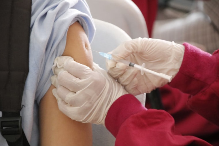 Las Vegas Rolls Out Updated Vaccines Amid Threat of Seasonal Infections and New COVID-19 Variants